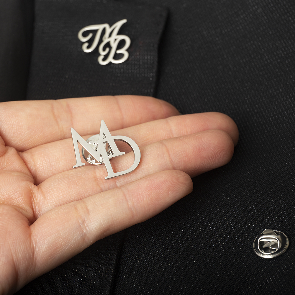 Tangula Custom Initials Brooch - Men'S Grooming Kits avaliação e preço