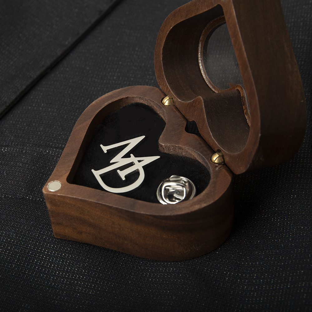 Tangula Custom Initials Brooch - Men'S Grooming Kits avaliação e preço